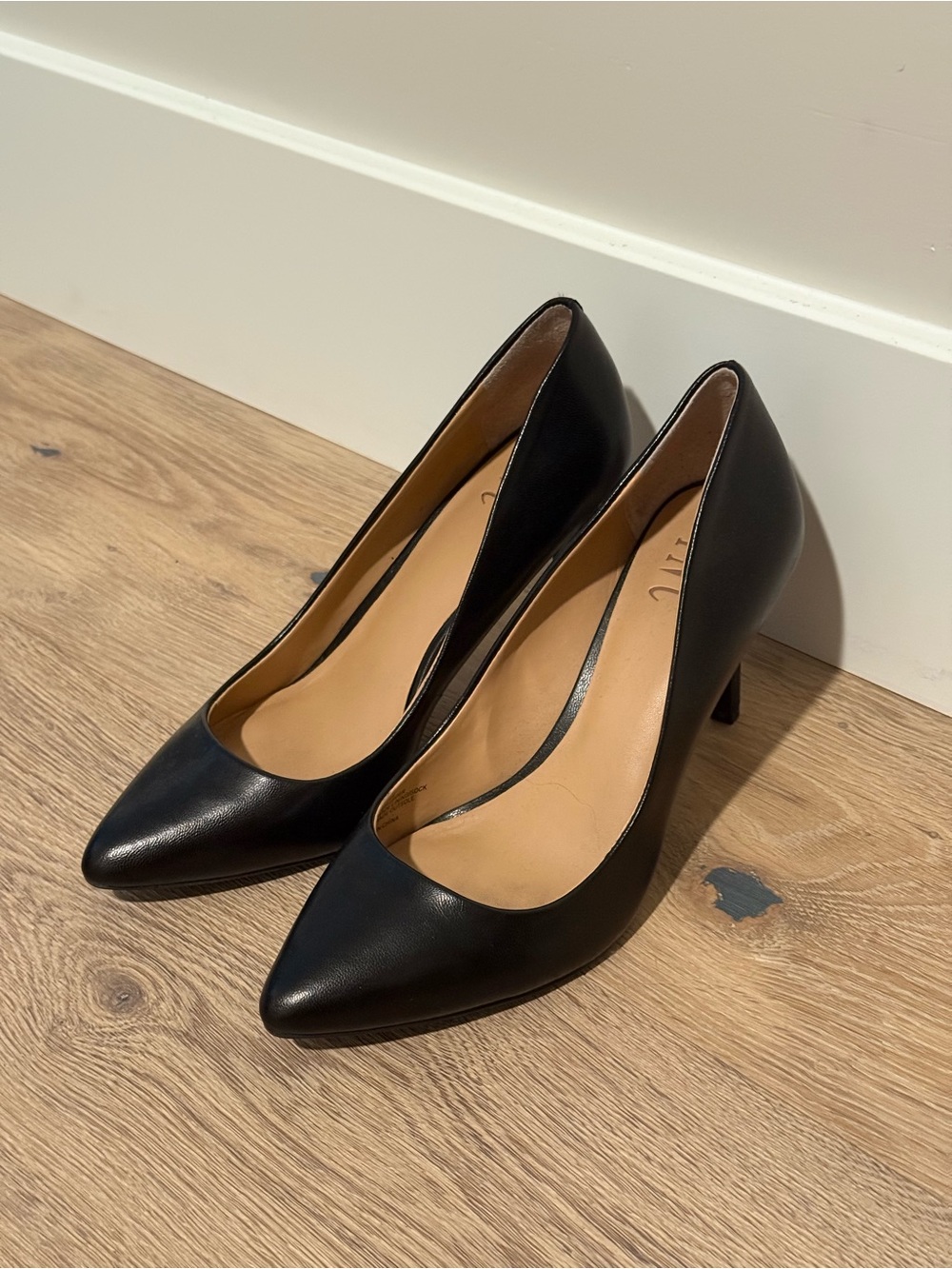 INC International Concepts Black Pointed-Toe Leather Pumps